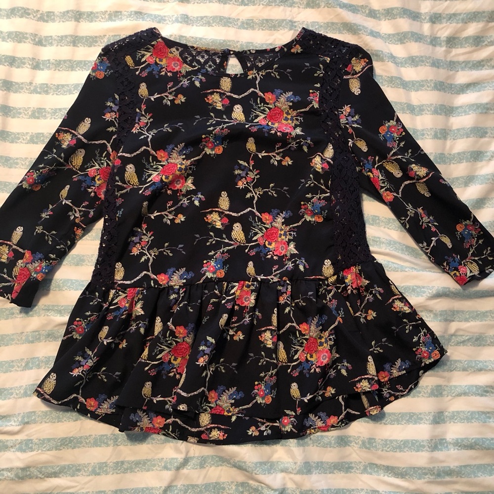 Bright and flowy blouse